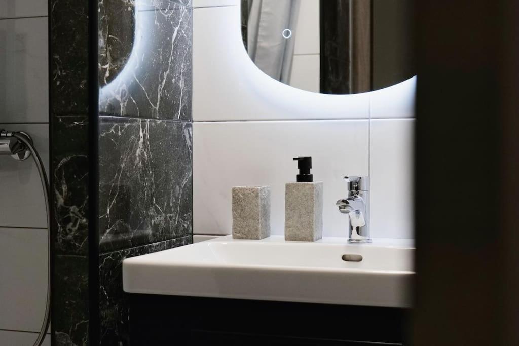 Le Cocon Capestanais Apartment Capestang Ngoại thất bức ảnh